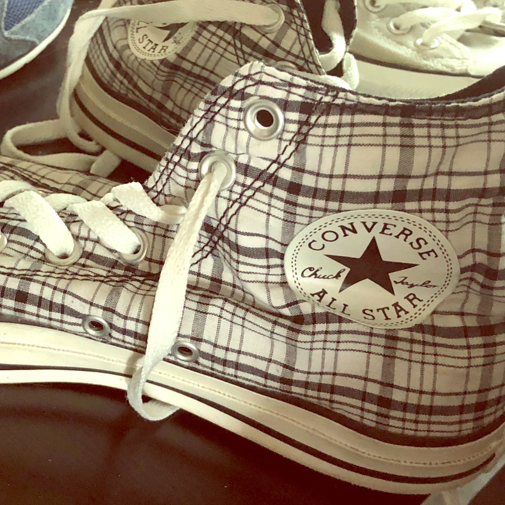 B&W plaid Hi-top Converse! Wo/8 Mens/6